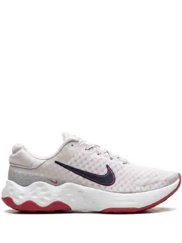 Nike: Светлые кроссовки 