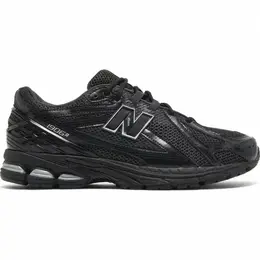 New Balance: Чёрные кроссовки  1906R