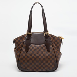Louis Vuitton: Коричневая сумка 