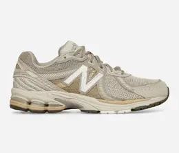 New Balance: Бежевые кроссовки  860