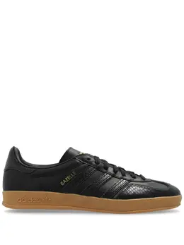 adidas: Чёрные кроссовки  Gazelle Indoor