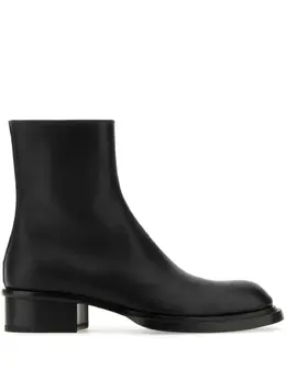 Alexander McQueen: Чёрные ботинки 