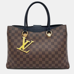 Louis Vuitton: Коричневая сумка 