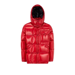 Moncler: Красная куртка 