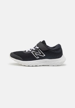 New Balance: Чёрные кроссовки  520