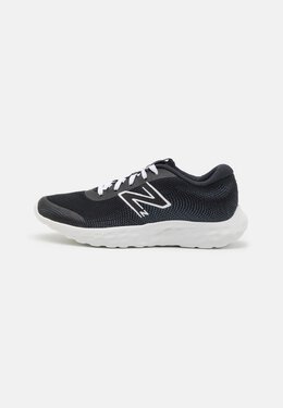 New Balance: Чёрные кроссовки  520