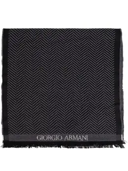 Giorgio Armani: Чёрный шарф 