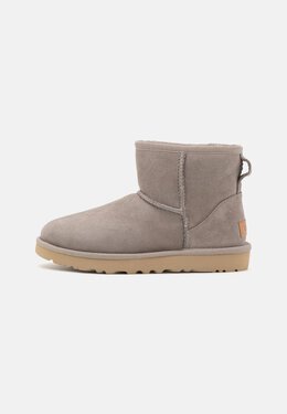 UGG: Бежевые угги 