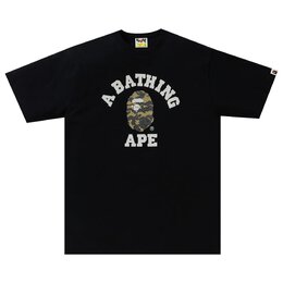 A BATHING APE: Чёрная футболка 