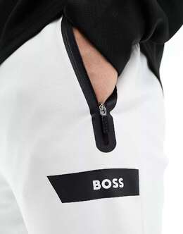 BOSS: Белые брюки 