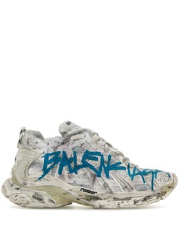 Balenciaga: Белые кроссовки  Runner