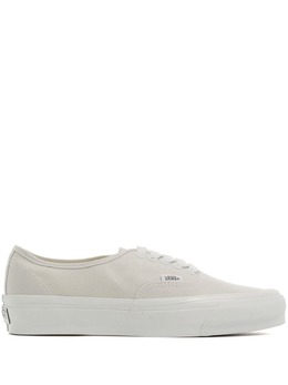 Vans: Светлые кроссовки  Authentic