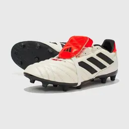 adidas: Белые кеды 