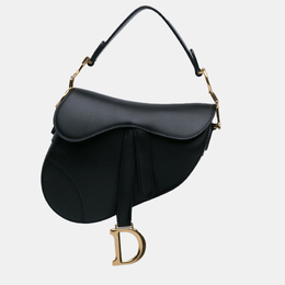 Dior: Чёрная сумка 