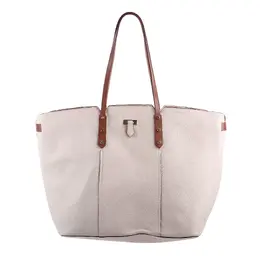 Furla: Бежевая сумка 
