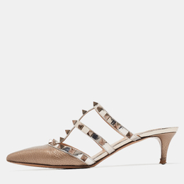 Valentino: Сабо  Rockstud