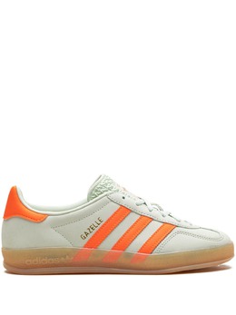 adidas: Зелёные кроссовки  Gazelle Indoor