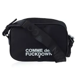 Comme Des Fuckdown: Чёрная сумка через плечо 