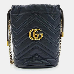 Gucci: Чёрная сумка  GG Marmont