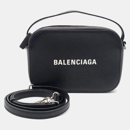 Balenciaga: Чёрная сумка  Everyday