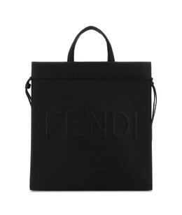 FENDI: Чёрная сумка 