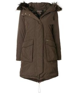 WOOLRICH: Зимний пуховик 