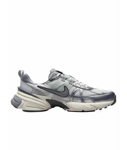 NIKE: Кроссовки 