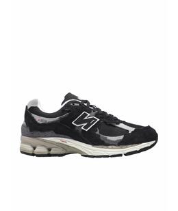 NEW BALANCE: Чёрные кроссовки 