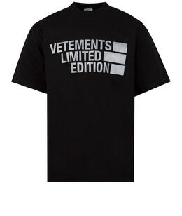 VETEMENTS: Тёмная футболка 