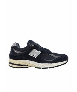 NEW BALANCE: Чёрные кроссовки 