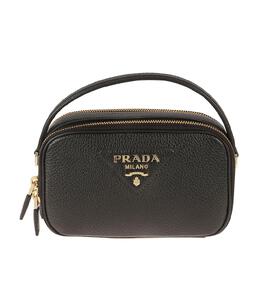 PRADA: Чёрная сумка 