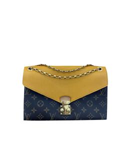 LOUIS VUITTON: Сумка 
