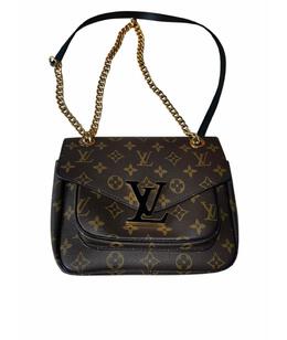 LOUIS VUITTON: Сумка 