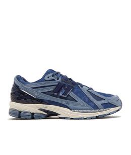 NEW BALANCE: Голубые кроссовки 