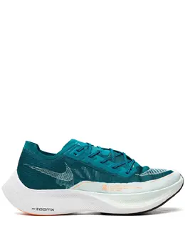 Nike: Зелёные кроссовки 