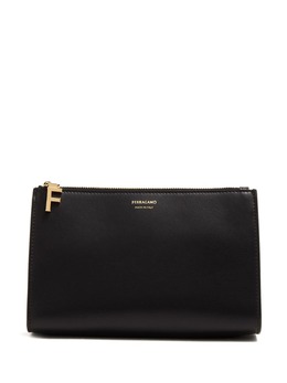 Ferragamo: Чёрная сумка 