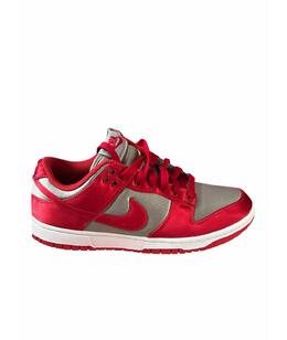 NIKE: Кроссовки 