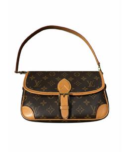 LOUIS VUITTON: Сумка 