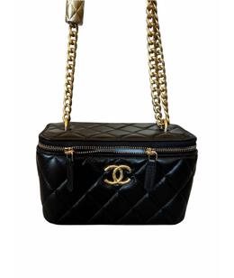 CHANEL: Клатч 