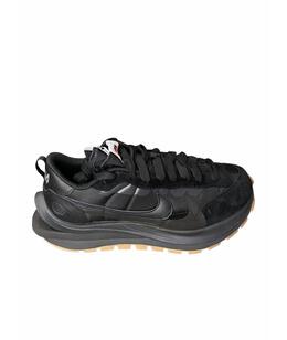 NIKE: Кроссовки 