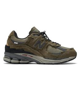 NEW BALANCE: Тёмные кроссовки 