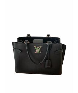 LOUIS VUITTON: Сумка 