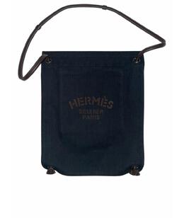 HERMES: Чёрный рюкзак 