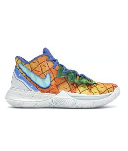 NIKE: Кроссовки 