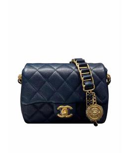 CHANEL: Сумка 