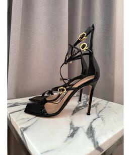 GIANVITO ROSSI: Босоножки 