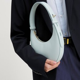 Furla: Светлая сумка 