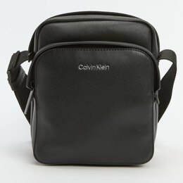 Calvin Klein: Чёрная сумка 