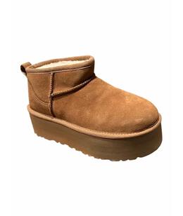 UGG AUSTRALIA: Ботинки 