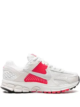Nike: Бежевые кроссовки 